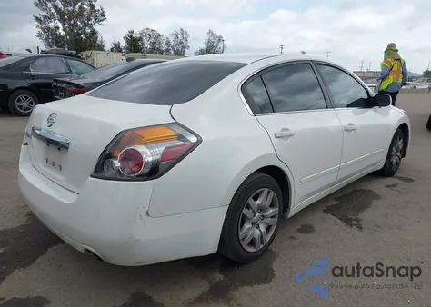 2011 Nissan Altima 2.5 z USA, uszkodzony, nr VIN 1N4AL2AP4BN497519